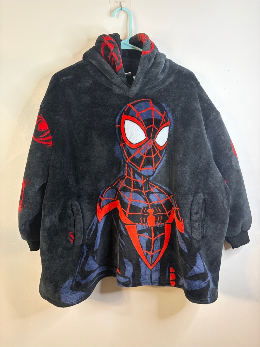 Marvel Spiderman Hooded Boys Pullover One Size #53